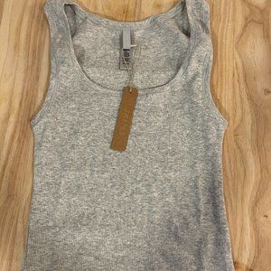 SKIMS Cotton Rib Tank in Light Heather Grey / Size M